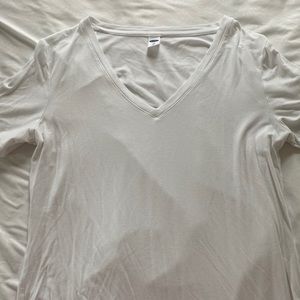 Old Navy V-neck T-shirt